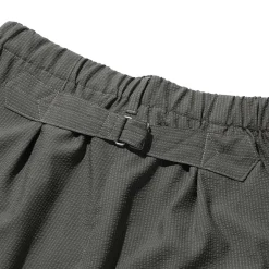 Post Overalls Shorts<E-Z Lax 4 Shorts Seersucker Olive
